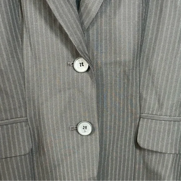 Club Monaco Micro Double Pinstripe Black Blazer in Size 0 PTP 17.5 inches - Picture 5 of 8